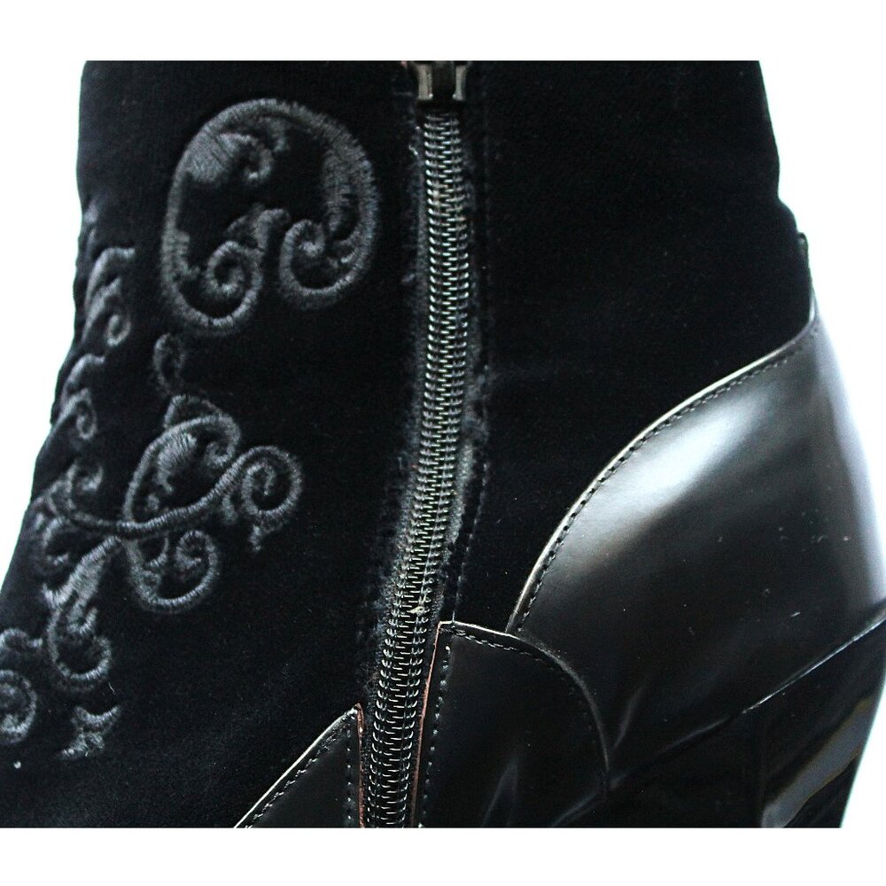 John Fluevog Baroque Lorrain Ankle Boot / Size 8.5 / Black Velvet Embroidered - Picture 9 of 12